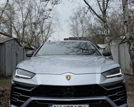 Серый Ламборджини Урус, объемом двигателя 4 л и пробегом 66 тыс. км за 240000 $, фото 1 на Automoto.ua