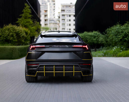 Ламборджини Урус 2020 в Киеве на Automoto.ua Серый Ламборджини Урус, объемом двигателя 4 л и пробегом 55 тыс. км за 300000 $, фото 30 на Automoto.ua