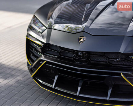 Ламборджини Урус 2020 в Киеве на Automoto.ua Серый Ламборджини Урус, объемом двигателя 4 л и пробегом 55 тыс. км за 300000 $, фото 8 на Automoto.ua