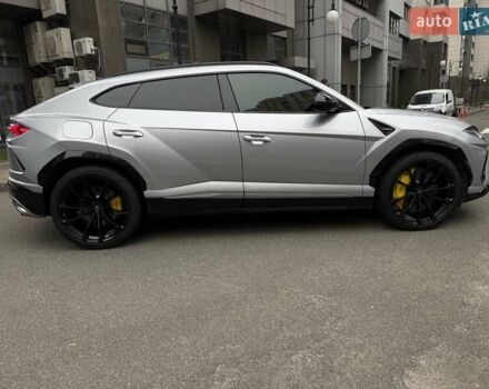 Серый Ламборджини Урус, объемом двигателя 4 л и пробегом 58 тыс. км за 259999 $, фото 6 на Automoto.ua