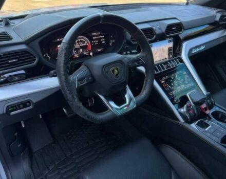 Серый Ламборджини Урус, объемом двигателя 4 л и пробегом 45 тыс. км за 128000 $, фото 8 на Automoto.ua