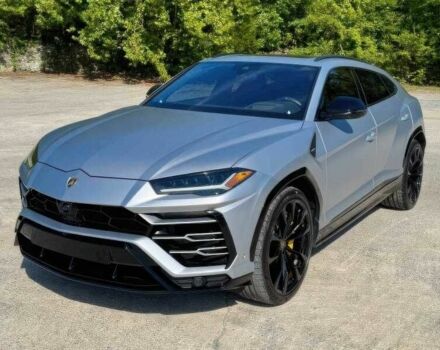 Серый Ламборджини Урус, объемом двигателя 4 л и пробегом 45 тыс. км за 128000 $, фото 2 на Automoto.ua