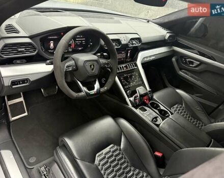 Серый Ламборджини Урус, объемом двигателя 4 л и пробегом 58 тыс. км за 259999 $, фото 13 на Automoto.ua