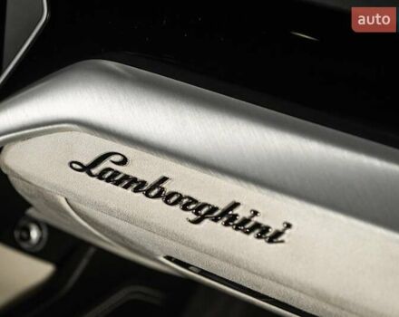 Синий Ламборджини Урус, объемом двигателя 4 л и пробегом 23 тыс. км за 239900 $, фото 80 на Automoto.ua