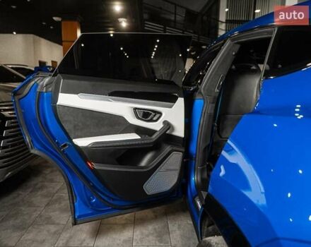 Синий Ламборджини Урус, объемом двигателя 4 л и пробегом 23 тыс. км за 239900 $, фото 31 на Automoto.ua