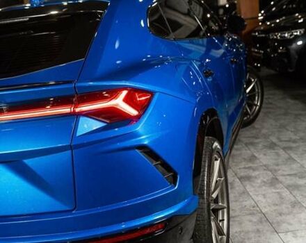 Синий Ламборджини Урус, объемом двигателя 4 л и пробегом 23 тыс. км за 239900 $, фото 3 на Automoto.ua