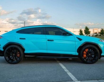 Синий Ламборджини Урус, объемом двигателя 4 л и пробегом 21 тыс. км за 72000 $, фото 7 на Automoto.ua