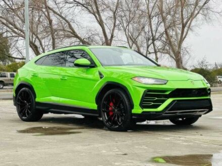 Ламборджині Урус 2021 у Києві на Automoto.ua Зелений Ламборджині Урус, об'ємом двигуна 0 л та пробігом 55 тис. км за 98000 $, фото 1 на Automoto.ua