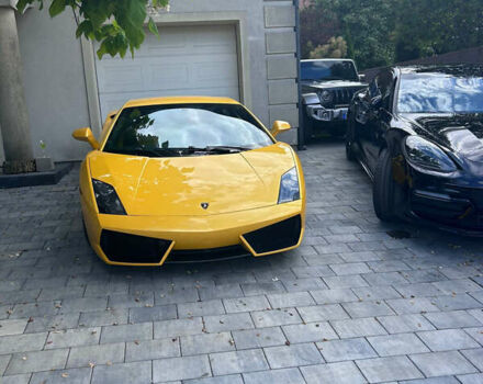 Желтый Ламборджини Gallardo LP 550-2, объемом двигателя 5.2 л и пробегом 43 тыс. км за 250000 $, фото 4 на Automoto.ua