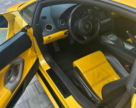 Желтый Ламборджини Gallardo LP 550-2, объемом двигателя 5.2 л и пробегом 43 тыс. км за 250000 $, фото 21 на Automoto.ua