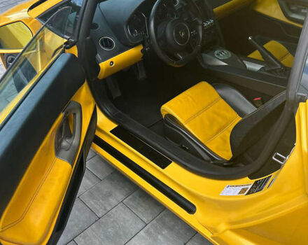Желтый Ламборджини Gallardo LP 550-2, объемом двигателя 5.2 л и пробегом 43 тыс. км за 250000 $, фото 27 на Automoto.ua