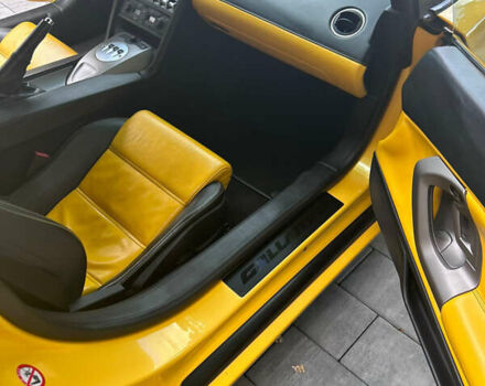 Желтый Ламборджини Gallardo LP 550-2, объемом двигателя 5.2 л и пробегом 43 тыс. км за 250000 $, фото 22 на Automoto.ua