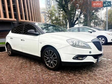 Білий Лянча Delta, об'ємом двигуна 1.4 л та пробігом 301 тис. км за 6500 $, фото 1 на Automoto.ua