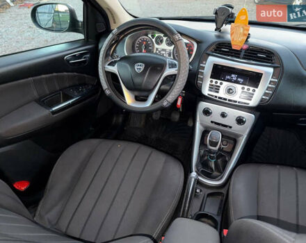 Черный Лянча Дельта, объемом двигателя 1.37 л и пробегом 228 тыс. км за 3900 $, фото 41 на Automoto.ua