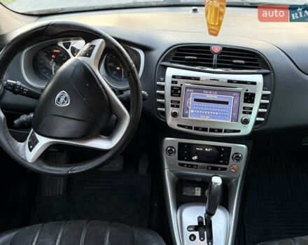 Лянча Дельта, объемом двигателя 1.6 л и пробегом 155 тыс. км за 2800 $, фото 13 на Automoto.ua