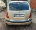 Бежевий Лянча Musa, об'ємом двигуна 1.37 л та пробігом 185 тис. км за 4000 $, фото 1 на Automoto.ua