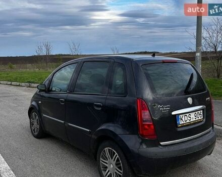 Черный Лянча Муса, объемом двигателя 1.9 л и пробегом 278 тыс. км за 1600 $, фото 1 на Automoto.ua