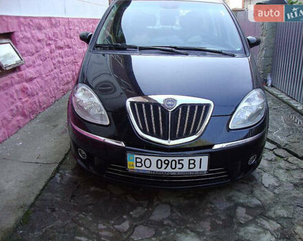 Черный Лянча Муса, объемом двигателя 1.4 л и пробегом 215 тыс. км за 4955 $, фото 1 на Automoto.ua