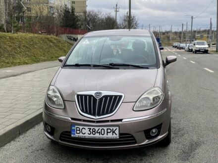 Серый Лянча Муса, объемом двигателя 1.4 л и пробегом 185 тыс. км за 4000 $, фото 1 на Automoto.ua