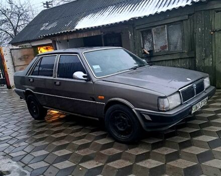 Лянча Призма, объемом двигателя 1.9 л и пробегом 250 тыс. км за 800 $, фото 4 на Automoto.ua