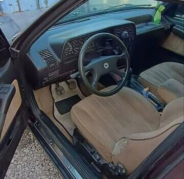 Коричневый Лянча Тема, объемом двигателя 2 л и пробегом 328 тыс. км за 1400 $, фото 4 на Automoto.ua