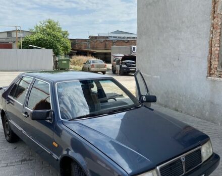 Сірий Лянча Thema, об'ємом двигуна 2 л та пробігом 250 тис. км за 1500 $, фото 1 на Automoto.ua