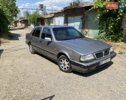 Серый Лянча Тема, объемом двигателя 1.6 л и пробегом 200 тыс. км за 1300 $, фото 1 на Automoto.ua