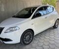 Белый Лянча Ипсилон, объемом двигателя 0.9 л и пробегом 144 тыс. км за 5200 $, фото 1 на Automoto.ua
