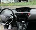 Білий Лянча Іпсілон, об'ємом двигуна 0.88 л та пробігом 113 тис. км за 5200 $, фото 3 на Automoto.ua
