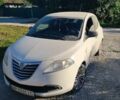 Білий Лянча Іпсілон, об'ємом двигуна 1.2 л та пробігом 114 тис. км за 4900 $, фото 1 на Automoto.ua