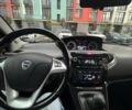 Білий Лянча Іпсілон, об'ємом двигуна 0.88 л та пробігом 130 тис. км за 6300 $, фото 9 на Automoto.ua