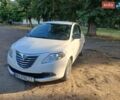 Белый Лянча Ипсилон, объемом двигателя 1.2 л и пробегом 120 тыс. км за 4800 $, фото 1 на Automoto.ua