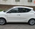 Білий Лянча Іпсілон, об'ємом двигуна 0.88 л та пробігом 135 тис. км за 5000 $, фото 5 на Automoto.ua