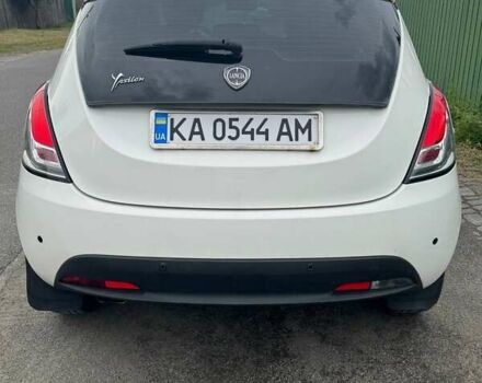 Білий Лянча Іпсілон, об'ємом двигуна 0.88 л та пробігом 130 тис. км за 6300 $, фото 1 на Automoto.ua