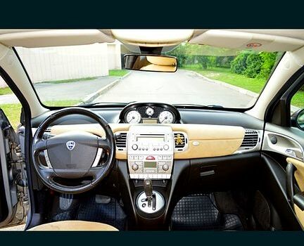 Лянча Іпсілон 2007 у Барышевке на Automoto.ua Бежевий Лянча Іпсілон, об'ємом двигуна 1.4 л та пробігом 220 тис. км за 4500 $, фото 3 на Automoto.ua