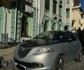 Бежевый Лянча Ипсилон, объемом двигателя 0.9 л и пробегом 180 тыс. км за 6000 $, фото 1 на Automoto.ua