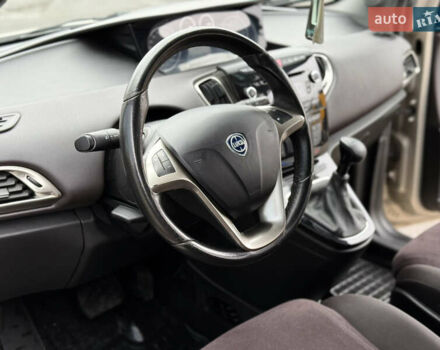 Бежевый Лянча Ипсилон, объемом двигателя 0.88 л и пробегом 79 тыс. км за 5399 $, фото 8 на Automoto.ua