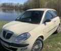 Бежевий Лянча Іпсілон, об'ємом двигуна 1.4 л та пробігом 133 тис. км за 5000 $, фото 1 на Automoto.ua