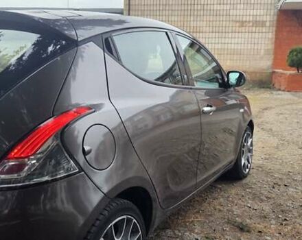 Коричневый Лянча Ипсилон, объемом двигателя 0.88 л и пробегом 224 тыс. км за 3900 $, фото 4 на Automoto.ua