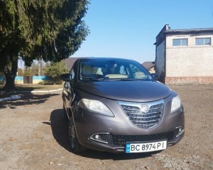 Коричневый Лянча Ипсилон, объемом двигателя 0.9 л и пробегом 250 тыс. км за 3800 $, фото 1 на Automoto.ua