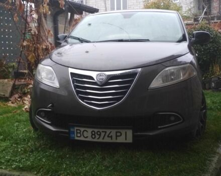 Коричневий Лянча Іпсілон, об'ємом двигуна 0.9 л та пробігом 220 тис. км за 3500 $, фото 1 на Automoto.ua