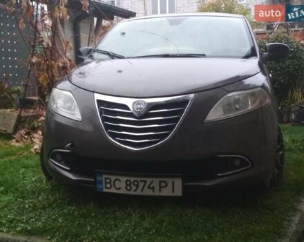 Коричневий Лянча Іпсілон, об'ємом двигуна 0.88 л та пробігом 220 тис. км за 3500 $, фото 1 на Automoto.ua