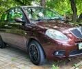 Красный Лянча Ипсилон, объемом двигателя 1.4 л и пробегом 133 тыс. км за 4500 $, фото 4 на Automoto.ua