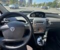 Красный Лянча Ипсилон, объемом двигателя 1.4 л и пробегом 103 тыс. км за 4300 $, фото 4 на Automoto.ua