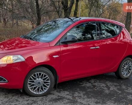 Червоний Лянча Іпсілон, об'ємом двигуна 0.88 л та пробігом 71 тис. км за 4950 $, фото 4 на Automoto.ua