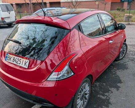 Червоний Лянча Іпсілон, об'ємом двигуна 0.88 л та пробігом 71 тис. км за 4950 $, фото 6 на Automoto.ua