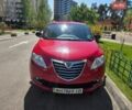Красный Лянча Ипсилон, объемом двигателя 0.9 л и пробегом 93 тыс. км за 5000 $, фото 1 на Automoto.ua