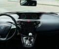 Красный Лянча Ипсилон, объемом двигателя 0.9 л и пробегом 180 тыс. км за 5999 $, фото 23 на Automoto.ua