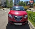 Красный Лянча Ипсилон, объемом двигателя 0.9 л и пробегом 93 тыс. км за 5000 $, фото 1 на Automoto.ua