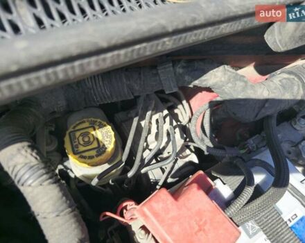 Красный Лянча Ипсилон, объемом двигателя 0.88 л и пробегом 89 тыс. км за 4444 $, фото 7 на Automoto.ua